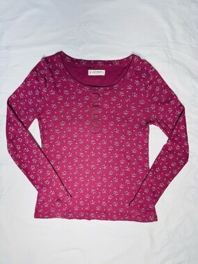 Lucky Brand Ribbed Long
Sleeve Snap Henley Floral Top in Plum